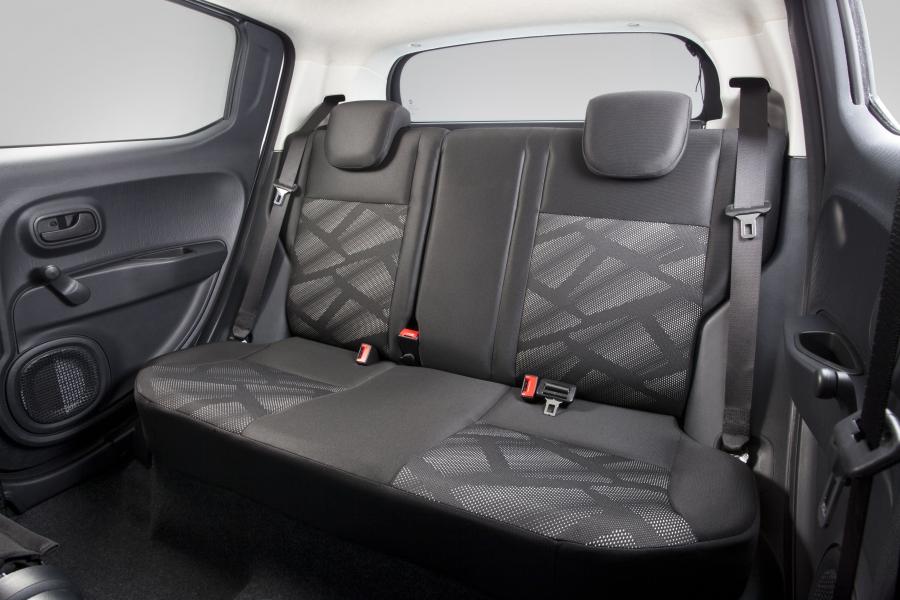 Интерьер Fiat Mobi Easy (341) 2016 года  (фото 19 из 28)